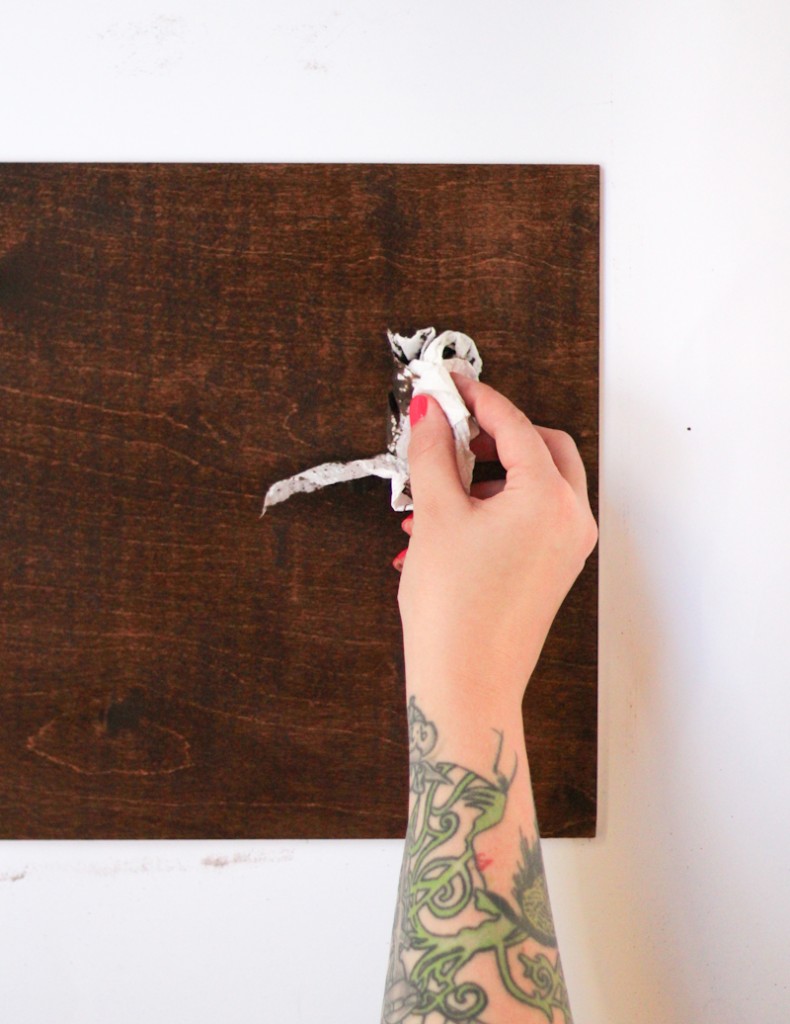 DIY Wooden Backdrop, click through for full tutorial!