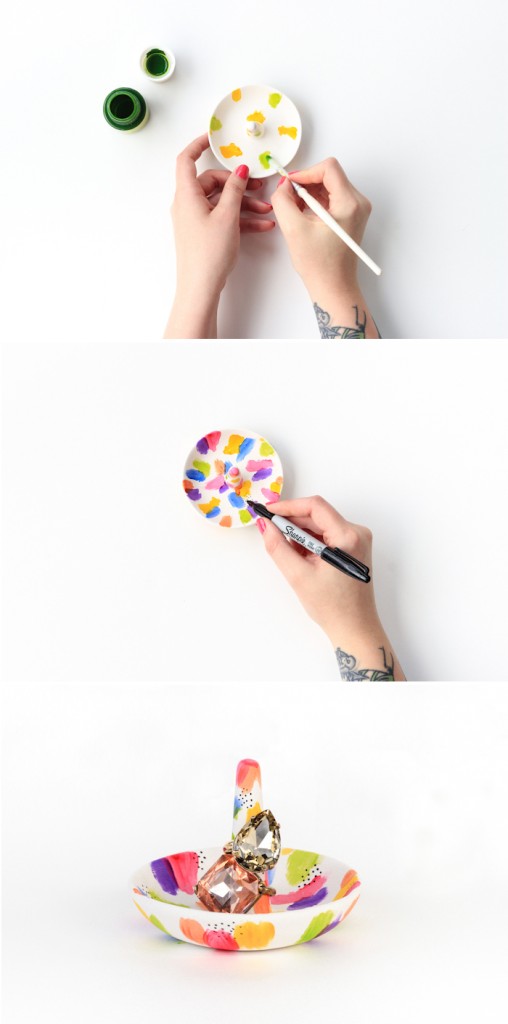 DIY Abstract Painted Ring Holder-- click through for full tutorial!