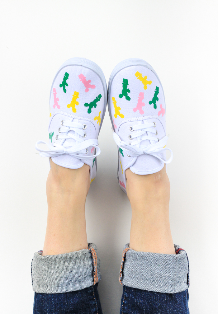 An easy peasy tutorial for how to make these DIY Iron-On Cactus Shoes in less than an hour! 