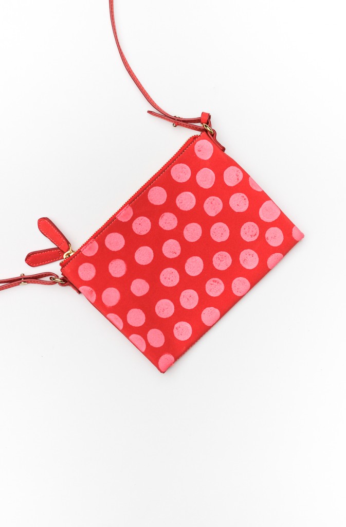 Learn how to make this polka dotted purse in 10 minutes!