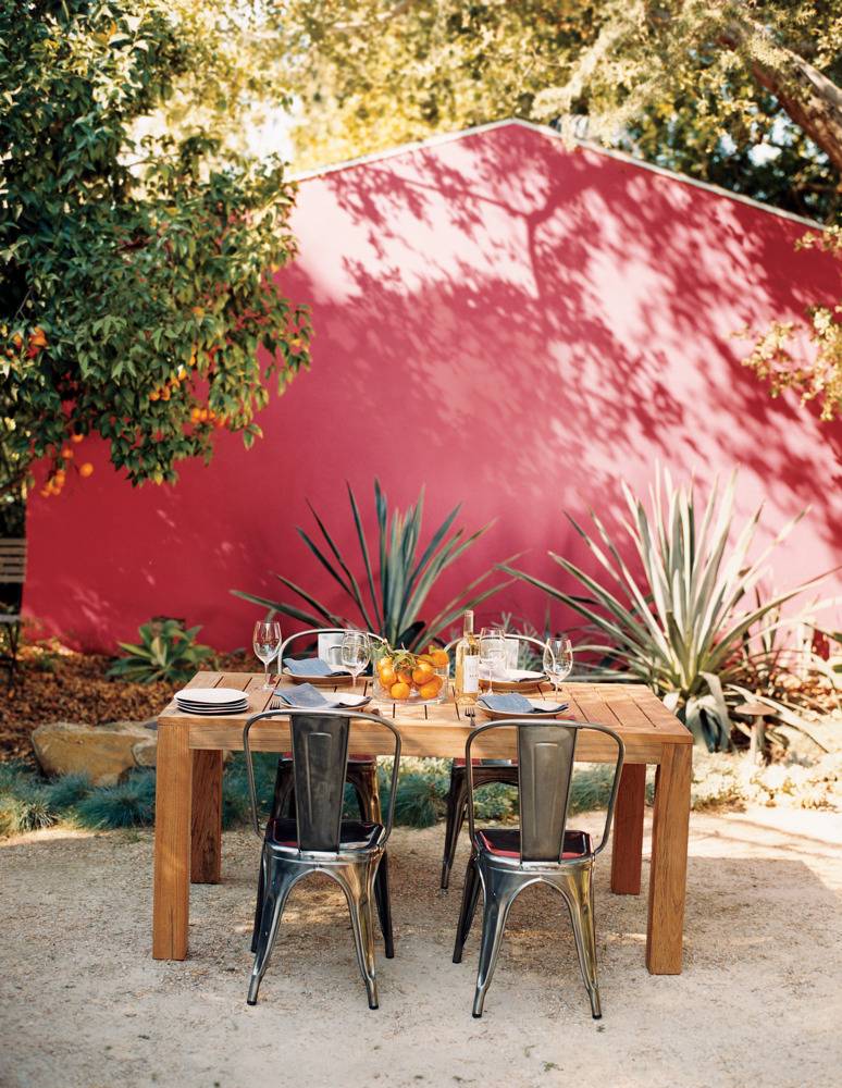 10 beautiful patios and outdoor spaces