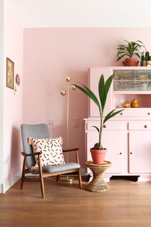 How to decorate with millennial pink!
