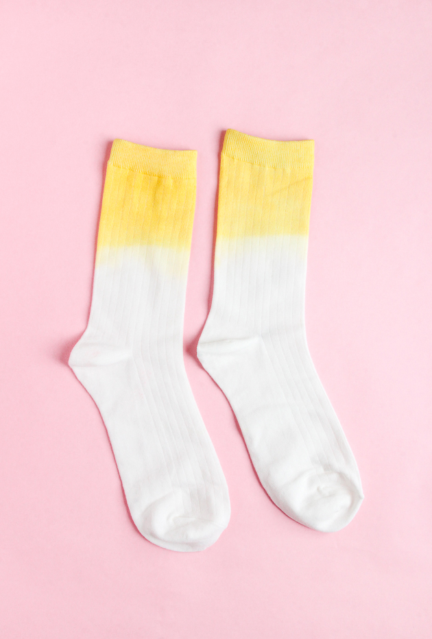 DIY Dip Dyed Socks