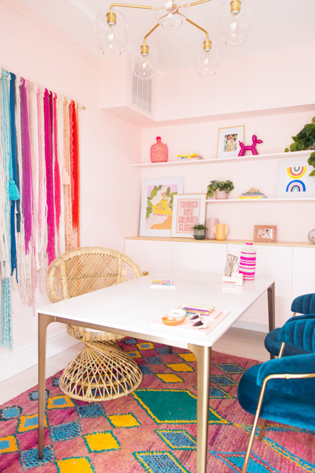 10 Colorful Office Spaces