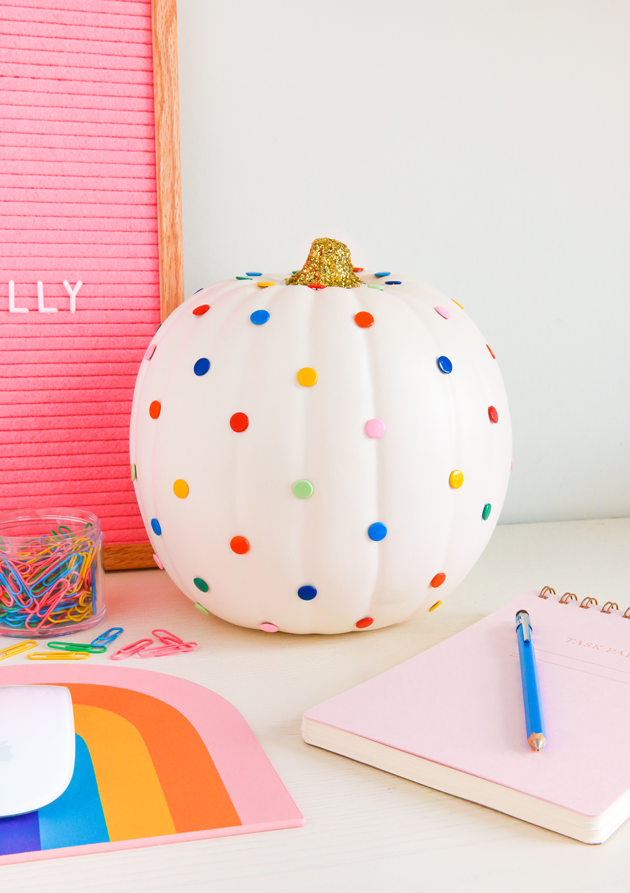 How to Make a DIY Push Pin Pumpkin for Halloween