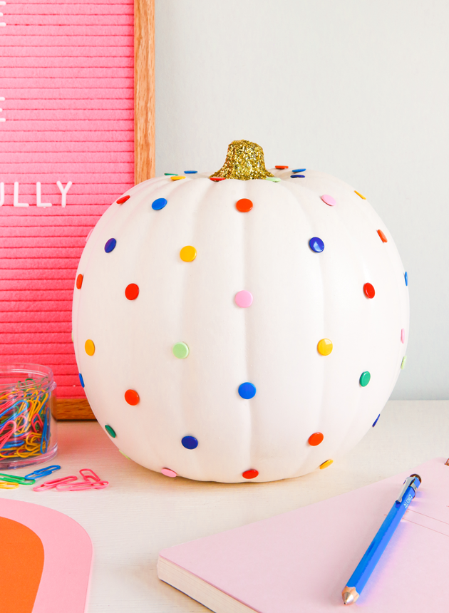 How to Make a DIY Push Pin Pumpkin for Halloween